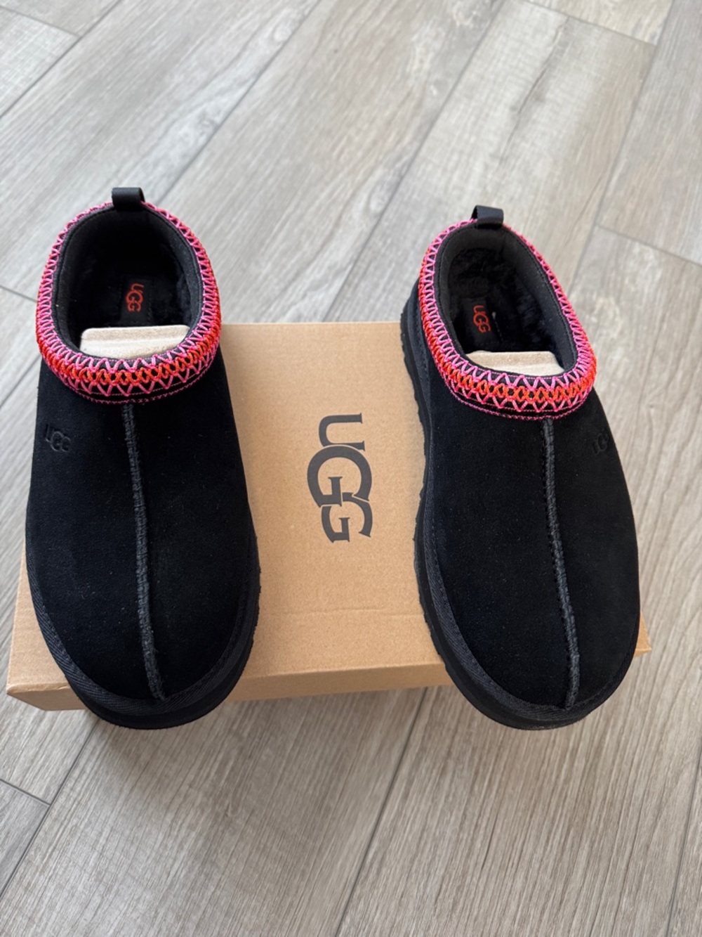 NWT UGG Kids Black Slip-On Suede Shoes with Pink Trim